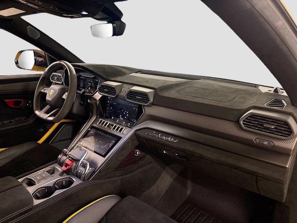 2024 Lamborghini Urus Performante - Image 14 of 31