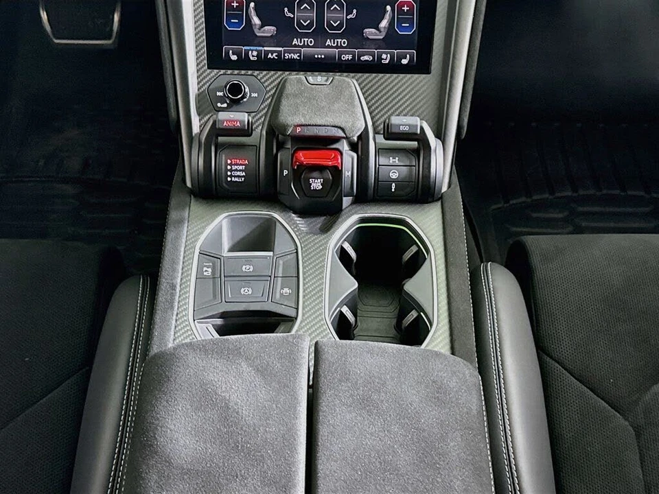 2024 Lamborghini Urus Performante - Image 14 of 29