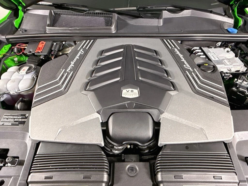 2024 Lamborghini Urus Performante - Image 27 of 29