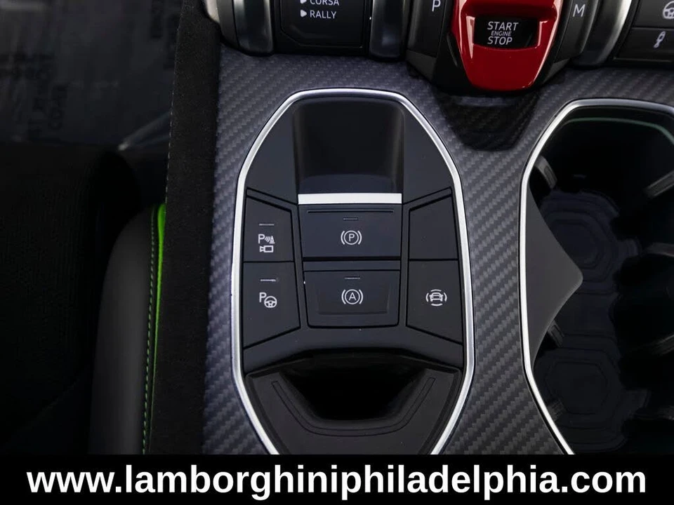 2024 Lamborghini Urus Performante - Image 31 of 31