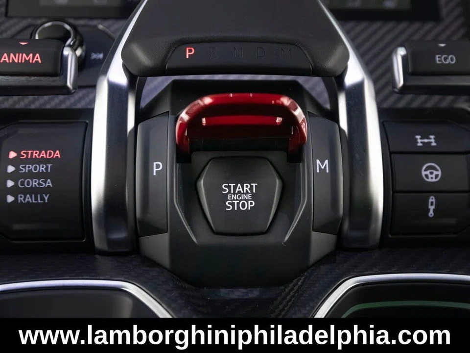 2024 Lamborghini Urus Performante - Image 29 of 31