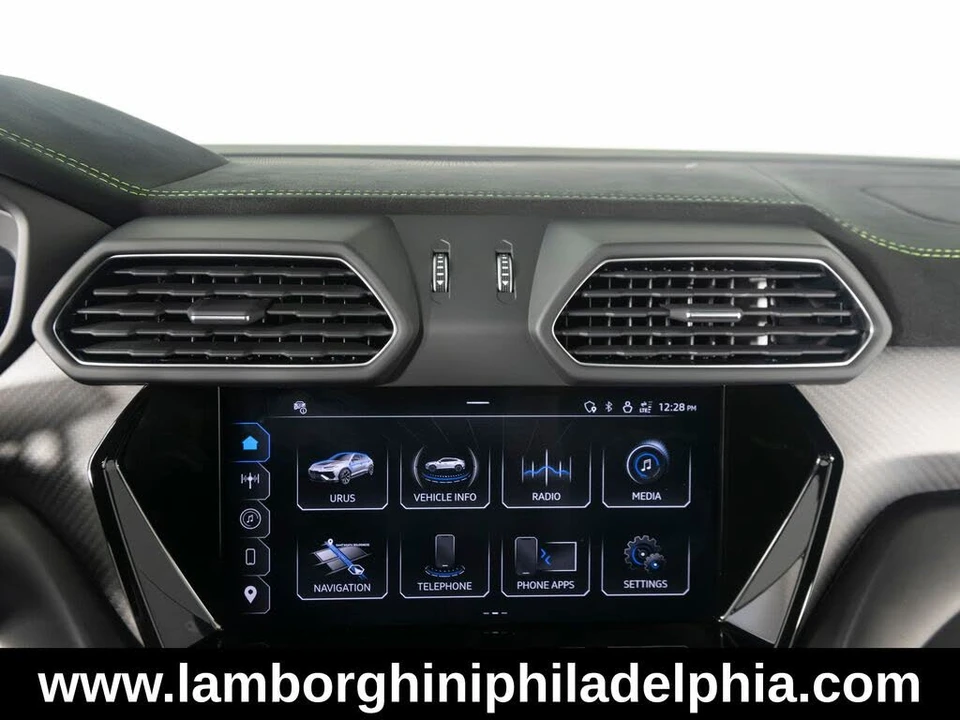 2024 Lamborghini Urus Performante - Image 23 of 31