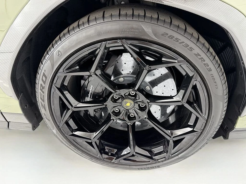 2024 Lamborghini Urus Performante - Image 31 of 31