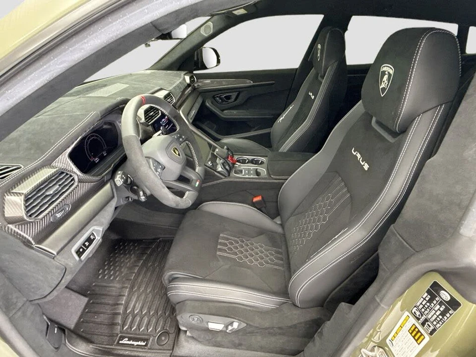 2024 Lamborghini Urus Performante - Image 18 of 31