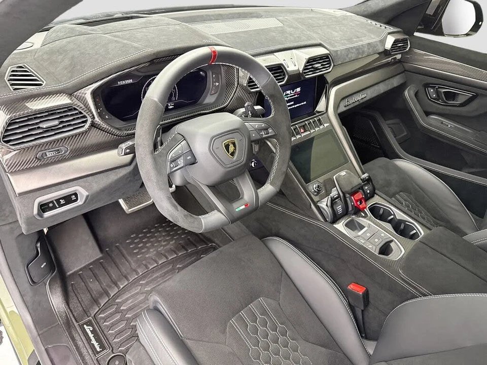 2024 Lamborghini Urus Performante - Image 9 of 31