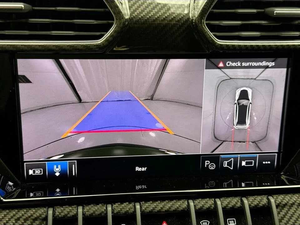 2024 Lamborghini Urus Performante - Image 15 of 31