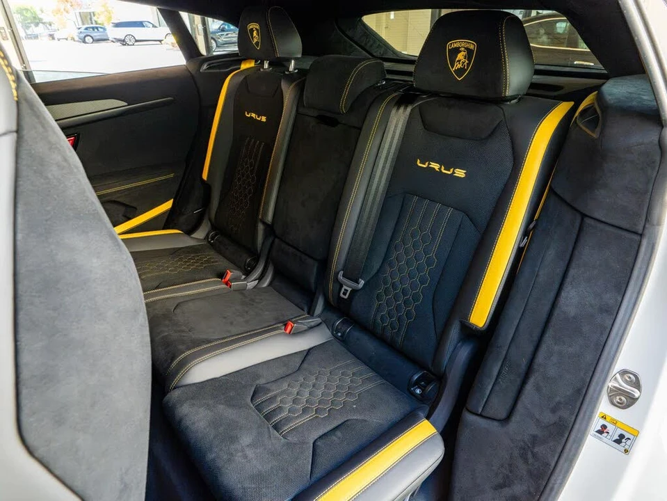 2024 Lamborghini Urus Performante - Image 30 of 31