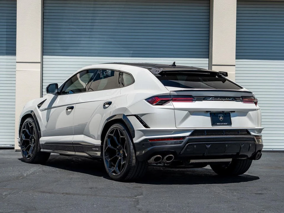 2024 Lamborghini Urus Performante - Image 4 of 31