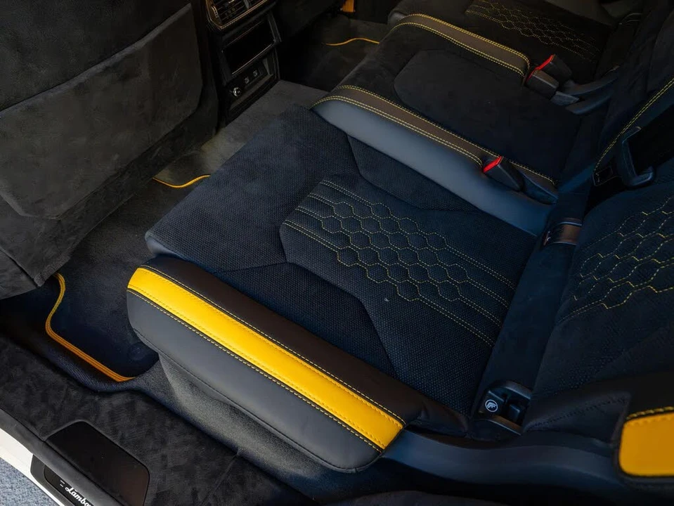 2024 Lamborghini Urus Performante - Image 29 of 31