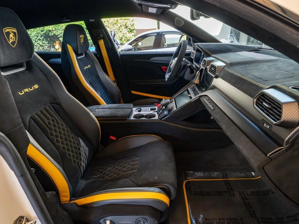 2024 Lamborghini Urus Performante - Image 23 of 31