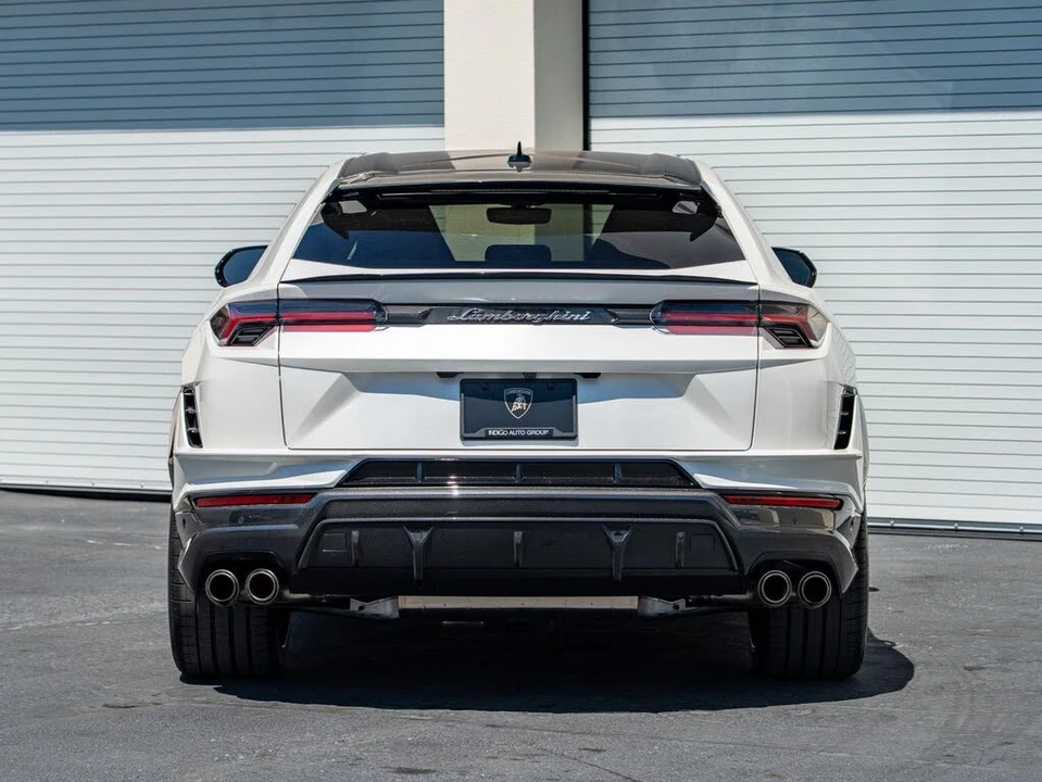 2024 Lamborghini Urus Performante - Image 11 of 31
