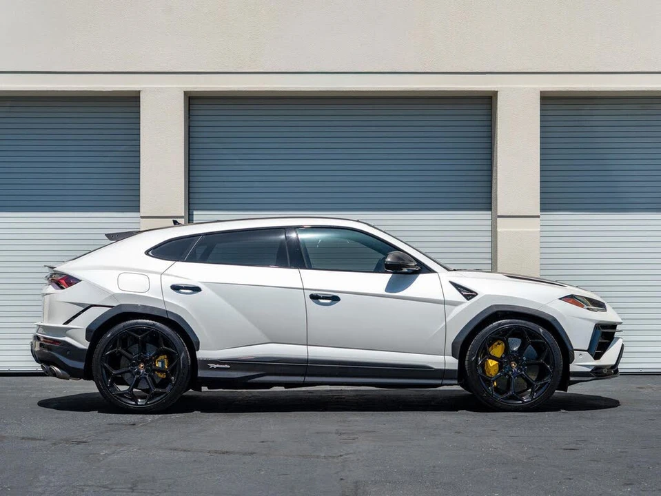 2024 Lamborghini Urus Performante - Image 7 of 31