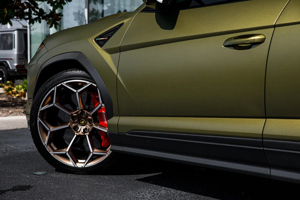 2024 Lamborghini Urus Performante - Image 25 of 31
