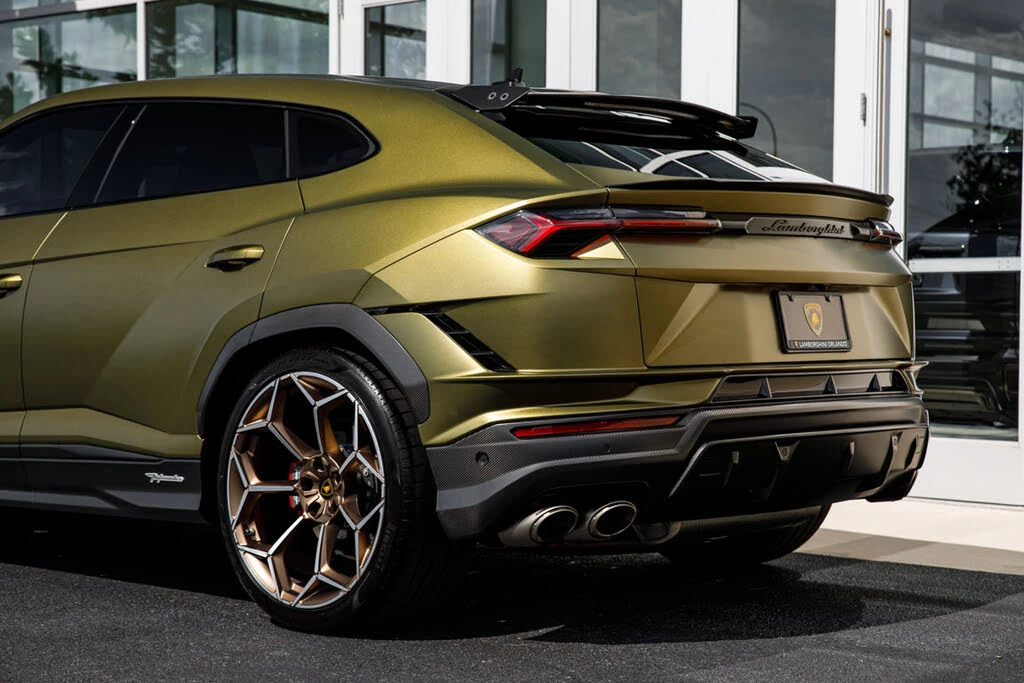 2024 Lamborghini Urus Performante - Image 16 of 31