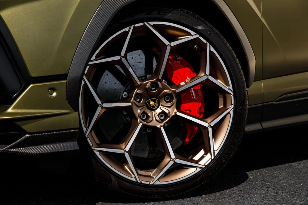 2024 Lamborghini Urus Performante - Image 3 of 31