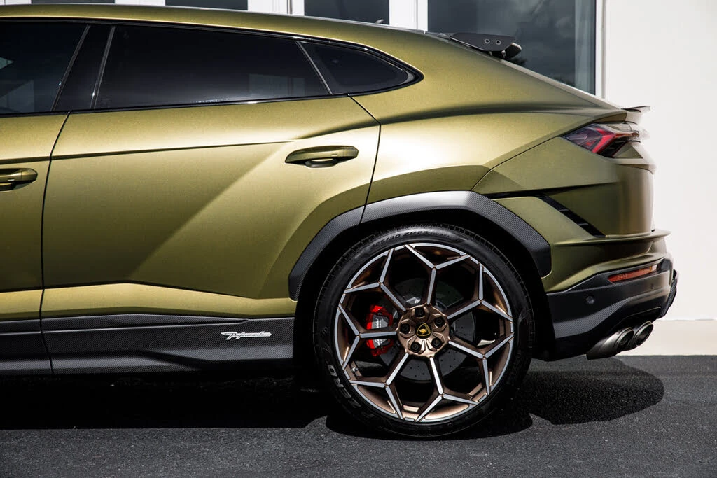 2024 Lamborghini Urus Performante - Image 17 of 31