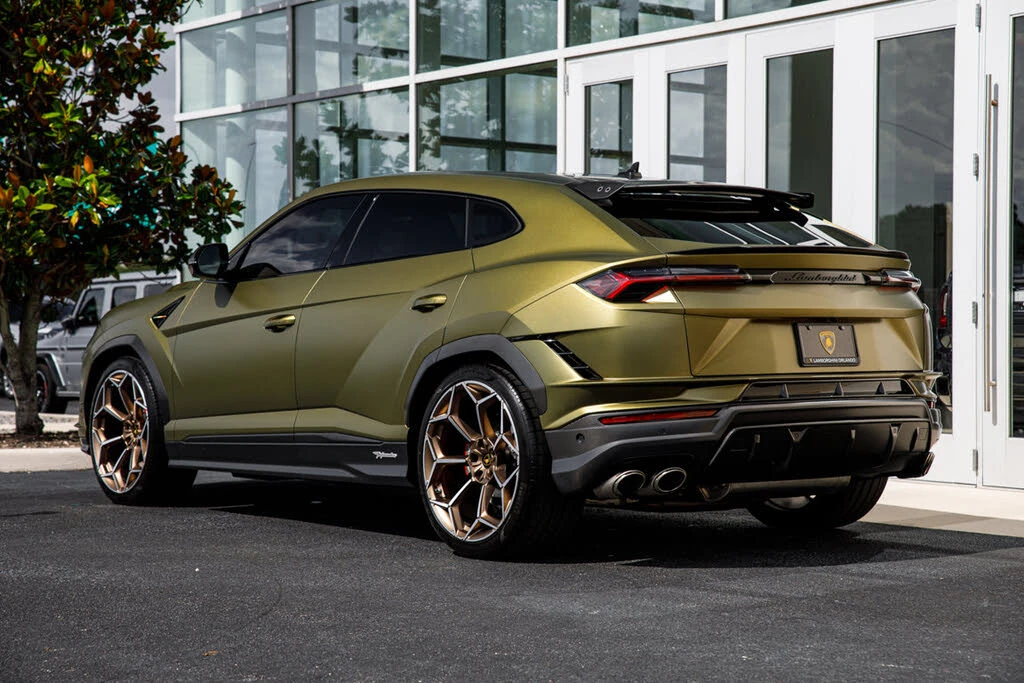2024 Lamborghini Urus Performante - Image 15 of 31