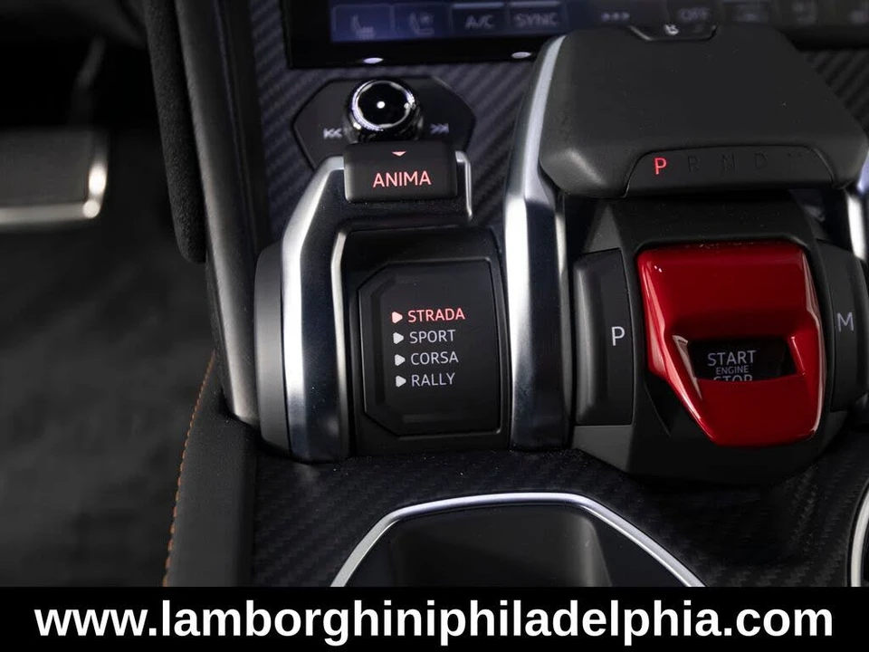 2024 Lamborghini Urus Performante - Image 27 of 31