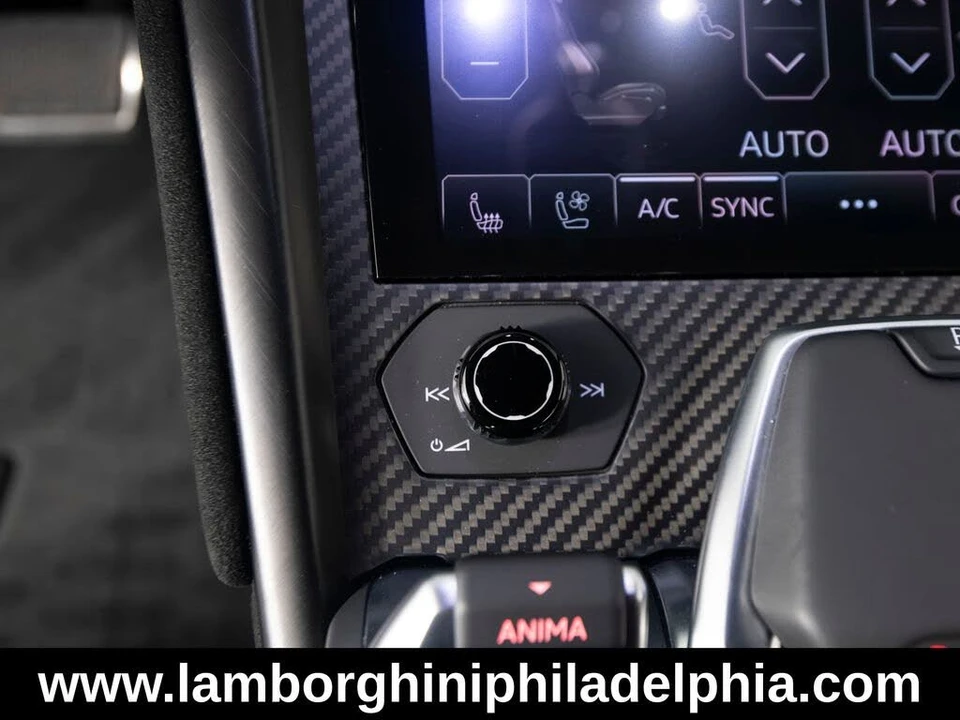 2024 Lamborghini Urus Performante - Image 31 of 31