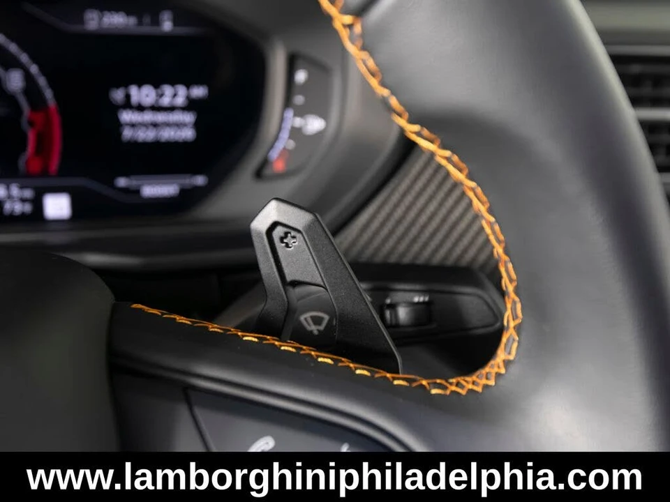 2024 Lamborghini Urus Performante - Image 21 of 31