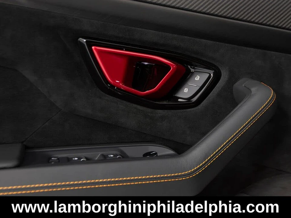 2024 Lamborghini Urus Performante - Image 12 of 31
