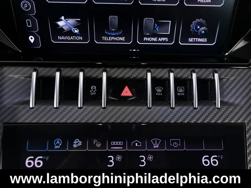 2024 Lamborghini Urus Performante - Image 24 of 31