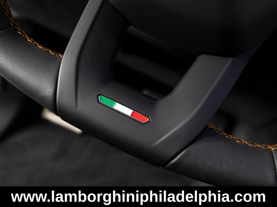2024 Lamborghini Urus Performante - Image 18 of 31