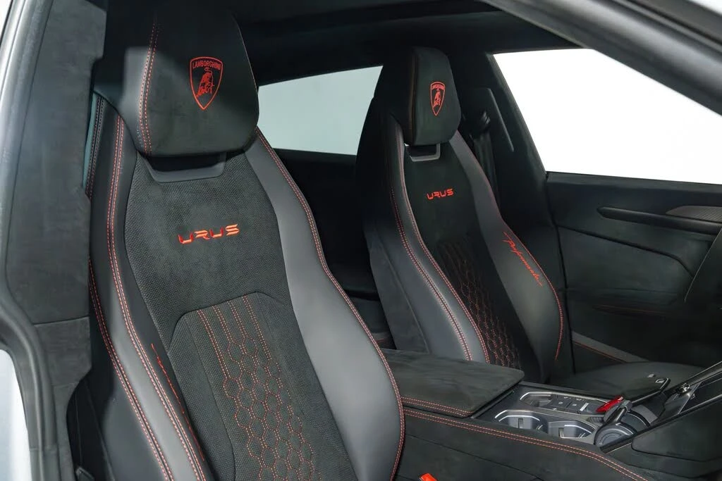 2024 Lamborghini Urus Performante - Image 29 of 31
