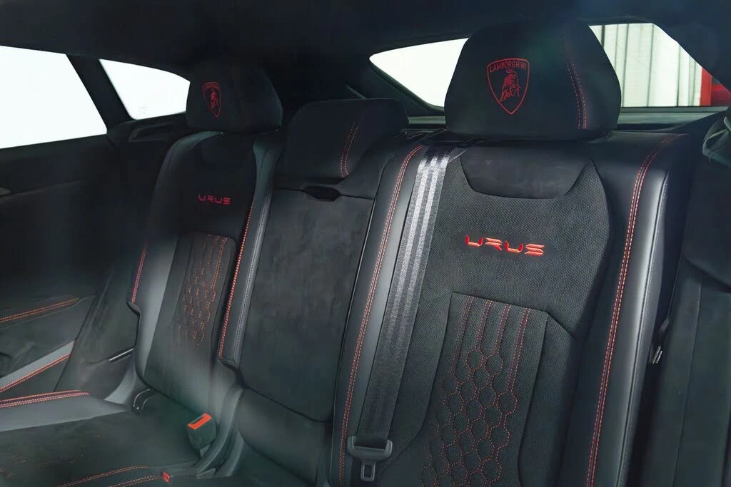 2024 Lamborghini Urus Performante - Image 26 of 31