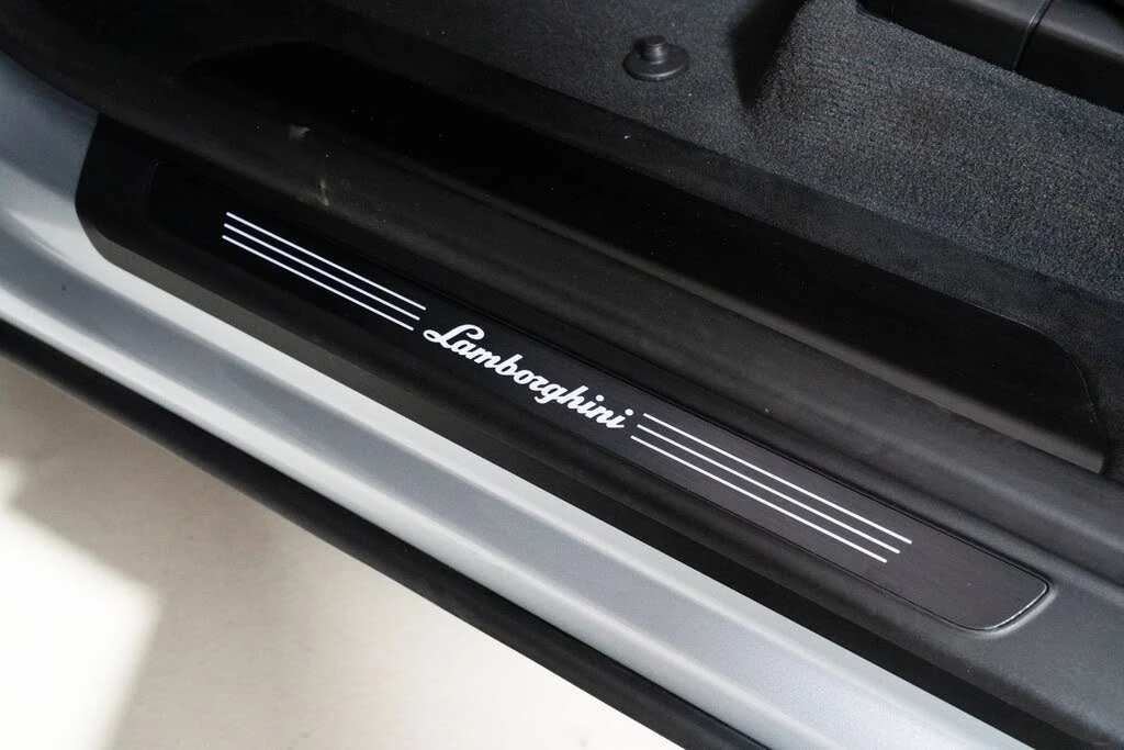 2024 Lamborghini Urus Performante - Image 23 of 31