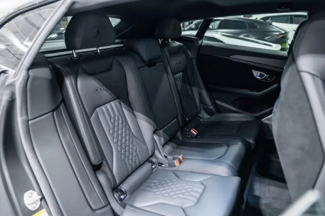 2024 Lamborghini Urus Performante - Image 12 of 31