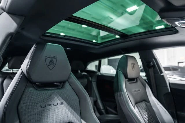 2024 Lamborghini Urus Performante - Image 25 of 31