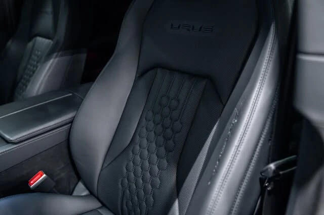 2024 Lamborghini Urus Performante - Image 17 of 31