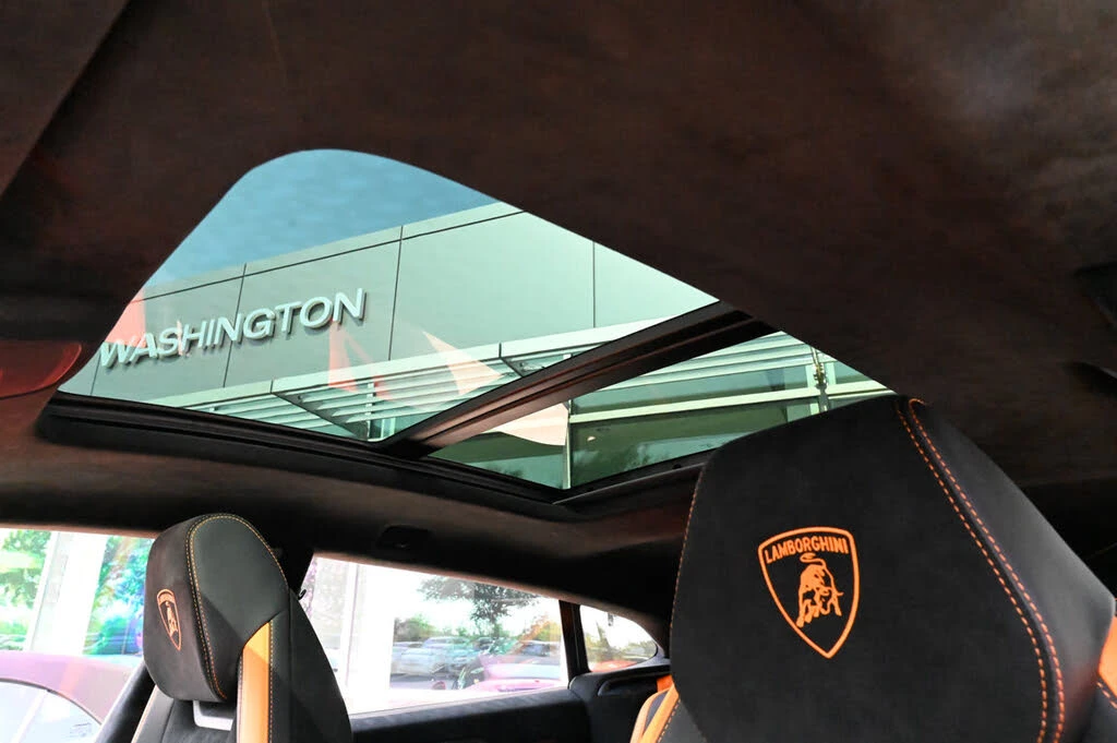 2024 Lamborghini Urus Performante - Image 31 of 31