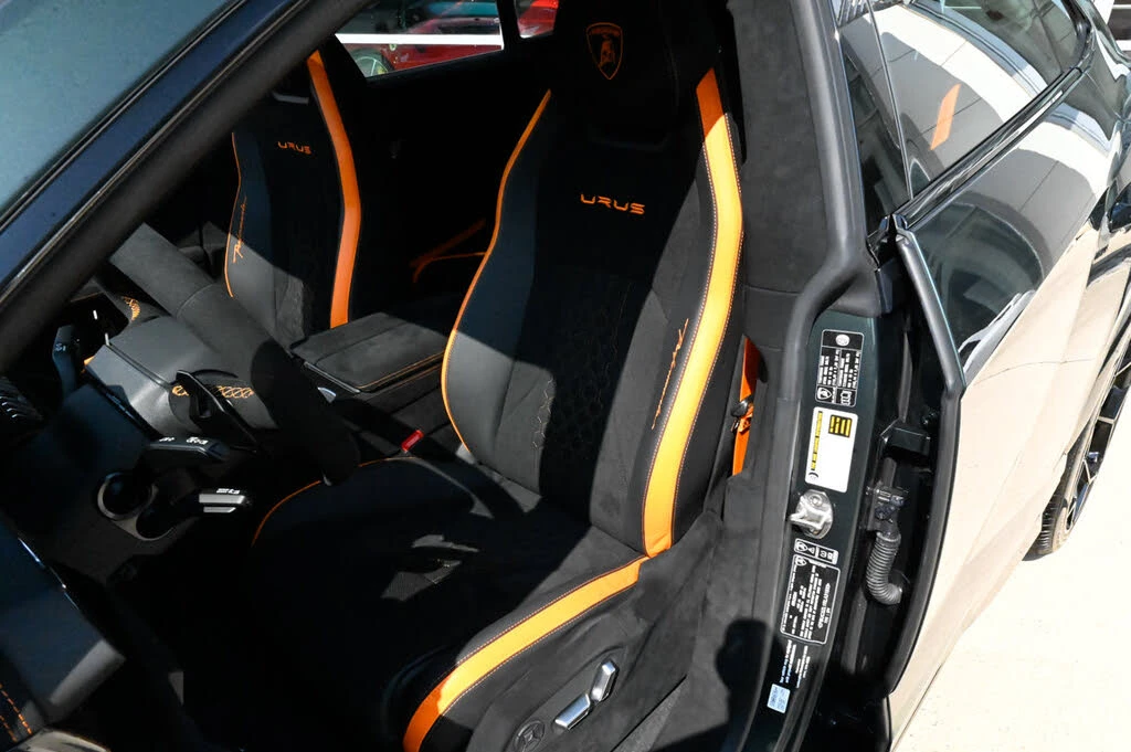 2024 Lamborghini Urus Performante - Image 18 of 31