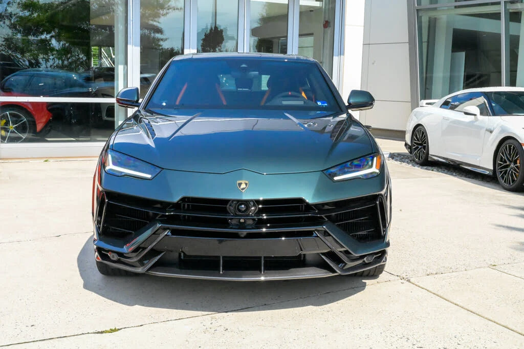 2024 Lamborghini Urus Performante - Image 2 of 31