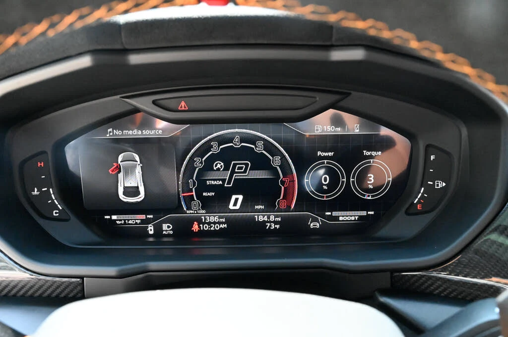 2024 Lamborghini Urus Performante - Image 26 of 31