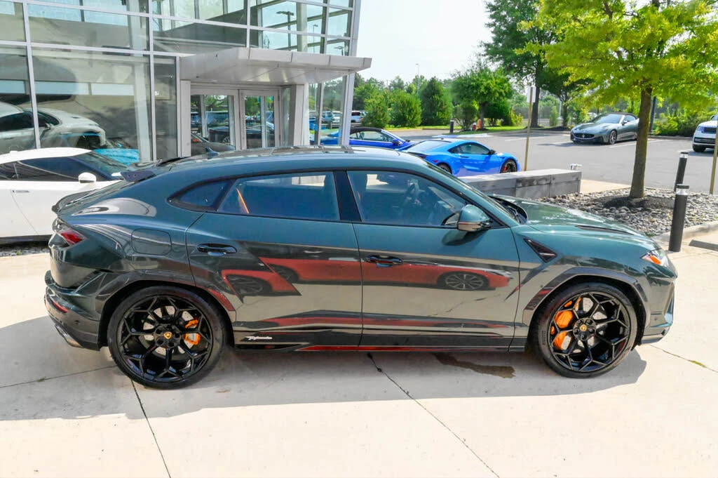 2024 Lamborghini Urus Performante - Image 4 of 31