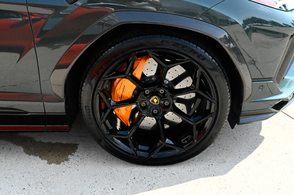 2024 Lamborghini Urus Performante - Image 12 of 31