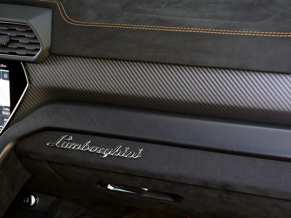 2024 Lamborghini Urus Performante - Image 25 of 31