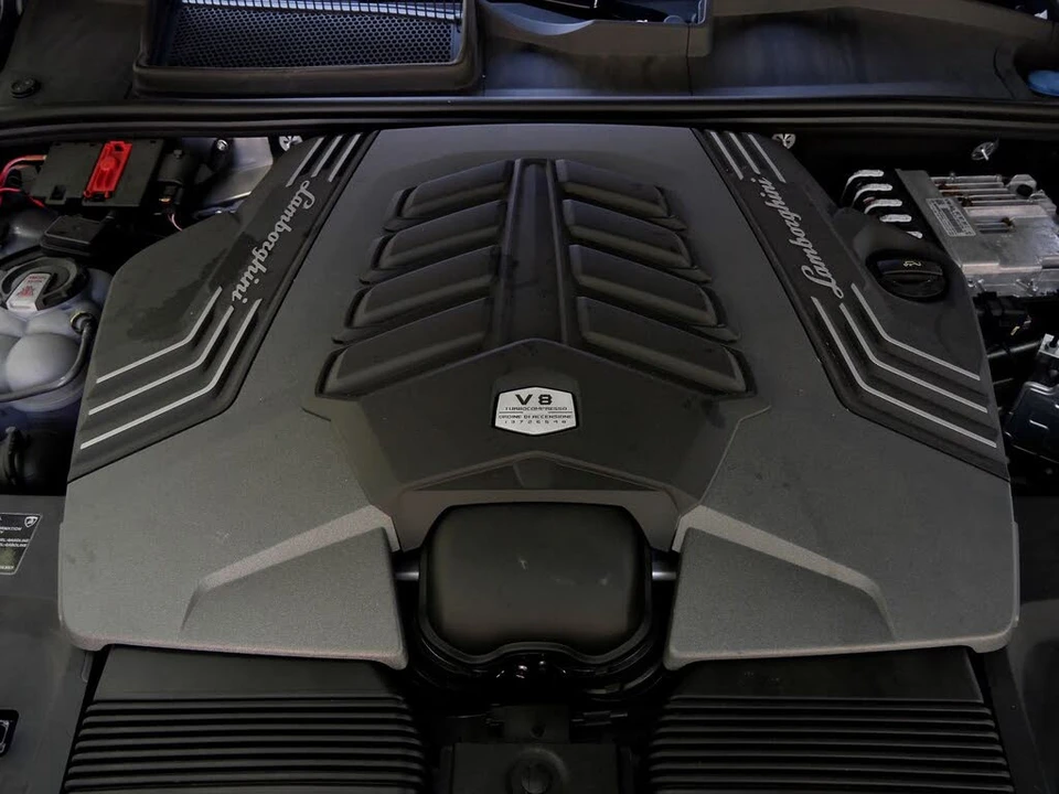 2024 Lamborghini Urus Performante - Image 26 of 31