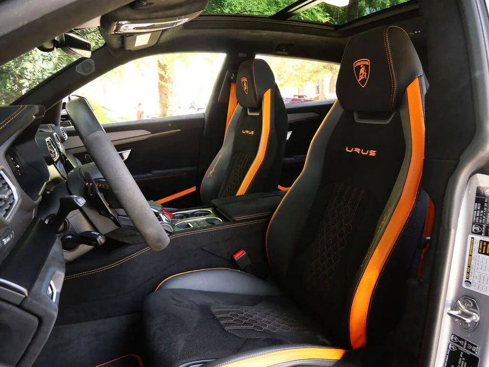 2024 Lamborghini Urus Performante - Image 17 of 31