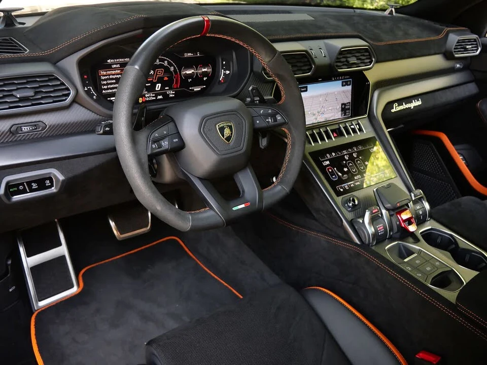 2024 Lamborghini Urus Performante - Image 10 of 31