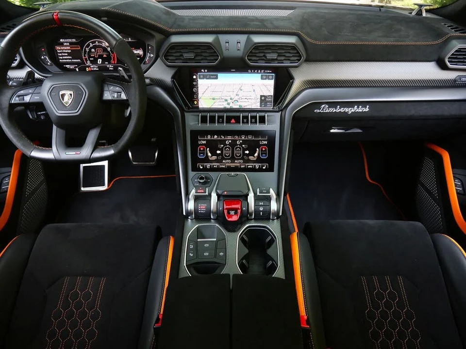 2024 Lamborghini Urus Performante - Image 7 of 31