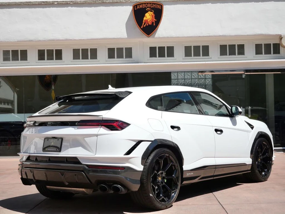 2024 Lamborghini Urus Performante - Image 3 of 31