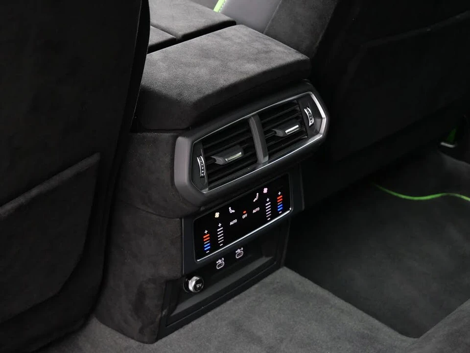 2024 Lamborghini Urus Performante - Image 18 of 31