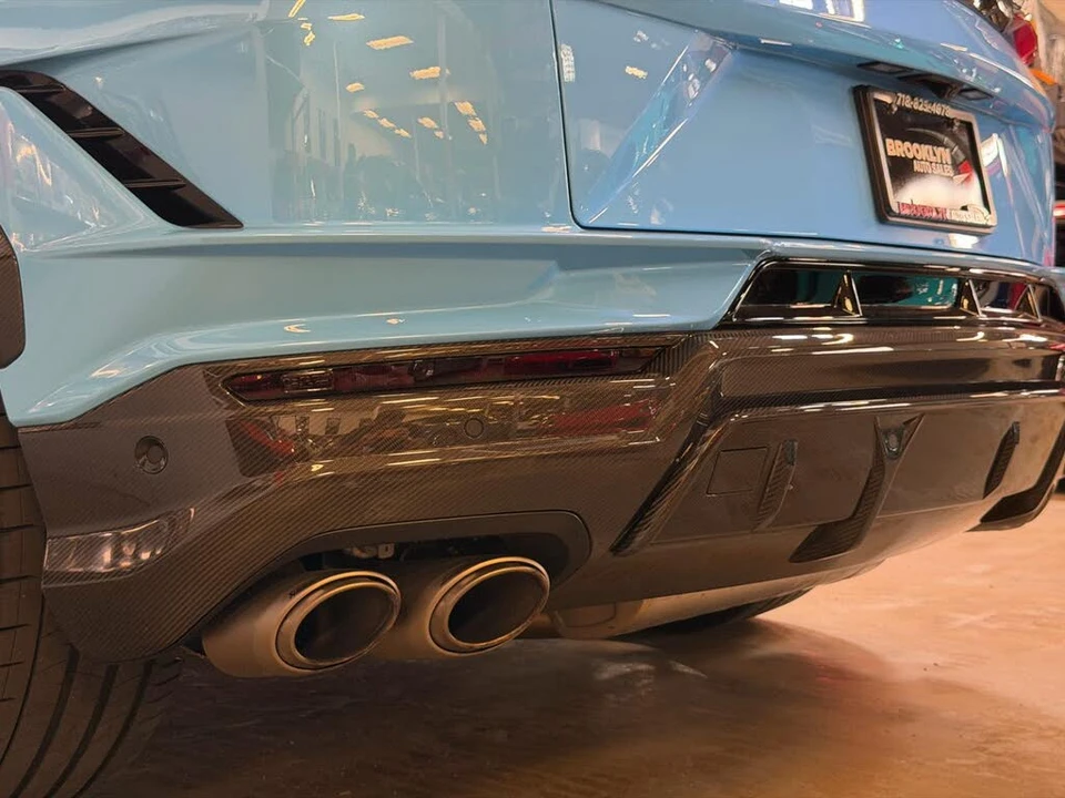 2024 Lamborghini Urus Performante - Image 23 of 31