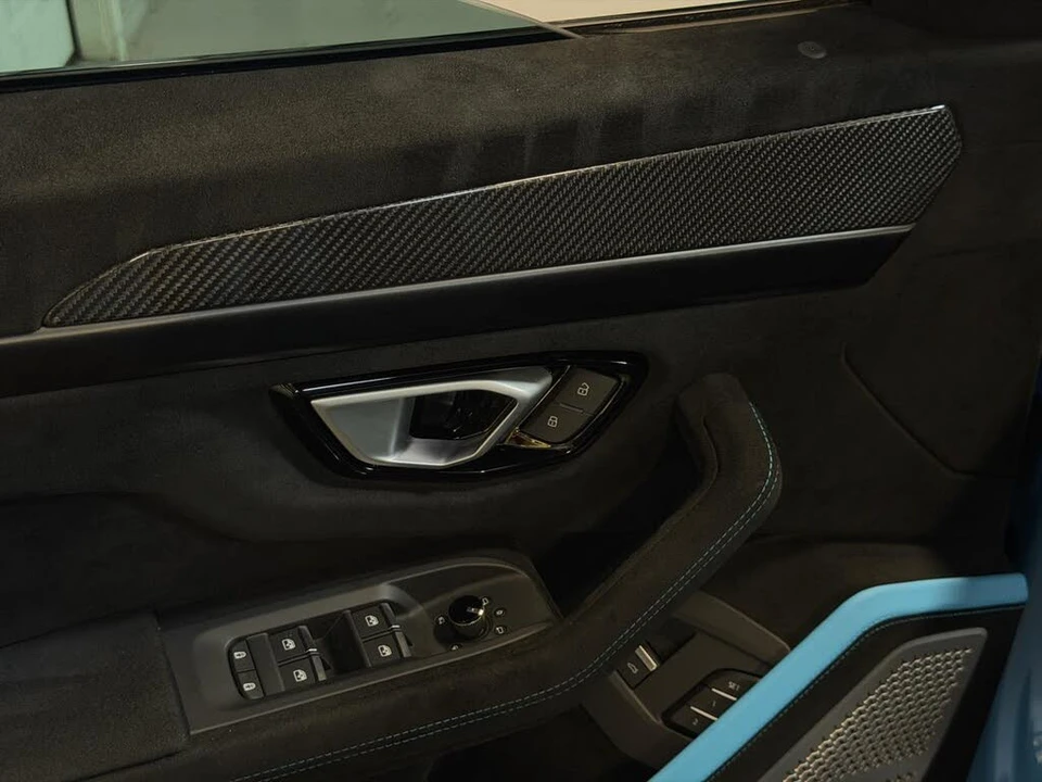 2024 Lamborghini Urus Performante - Image 28 of 31