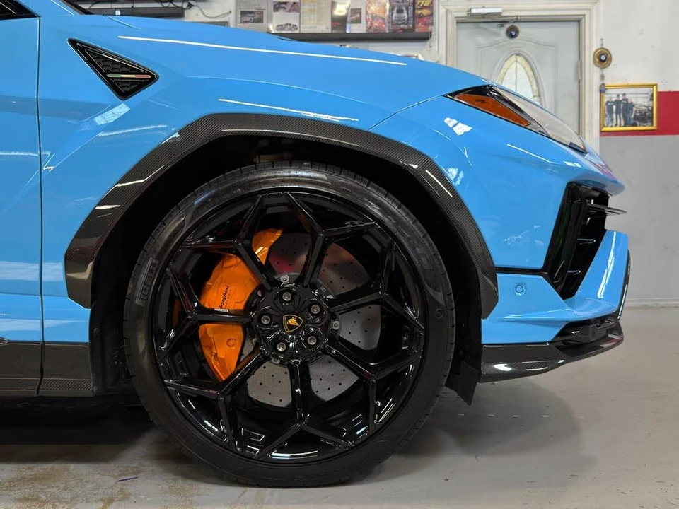 2024 Lamborghini Urus Performante - Image 13 of 31