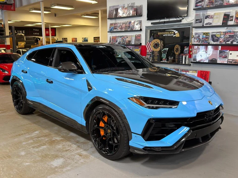2024 Lamborghini Urus Performante - Image 4 of 31